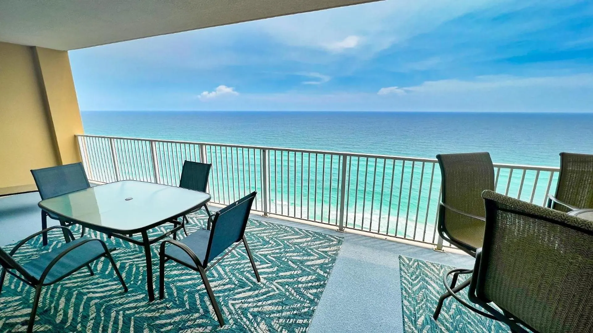 Semesterbostad Tropic Winds 2105 Villa Panama City Beach